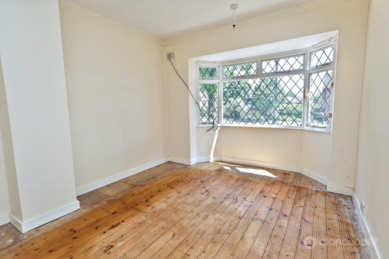 Camp Hill Drive, Nuneaton, CV10 0JX