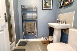 Harvest Way, Weddington, Nuneaton, CV10 0FJ