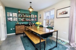 Harvest Way, Weddington, Nuneaton, CV10 0FJ