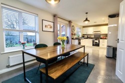 Harvest Way, Weddington, Nuneaton, CV10 0FJ