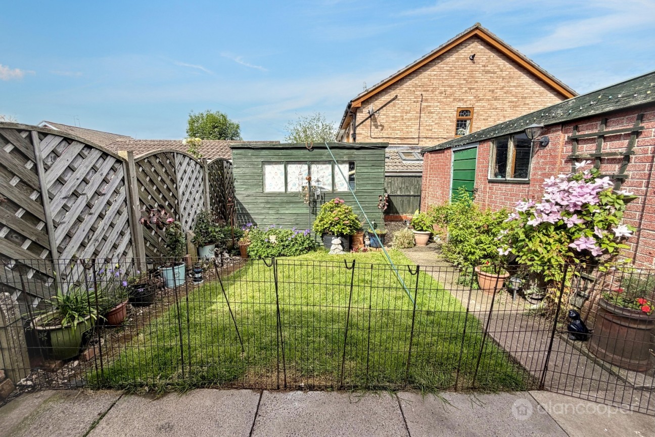 Lingwood Drive, Stockingford, Nuneaton, CV10 7DR