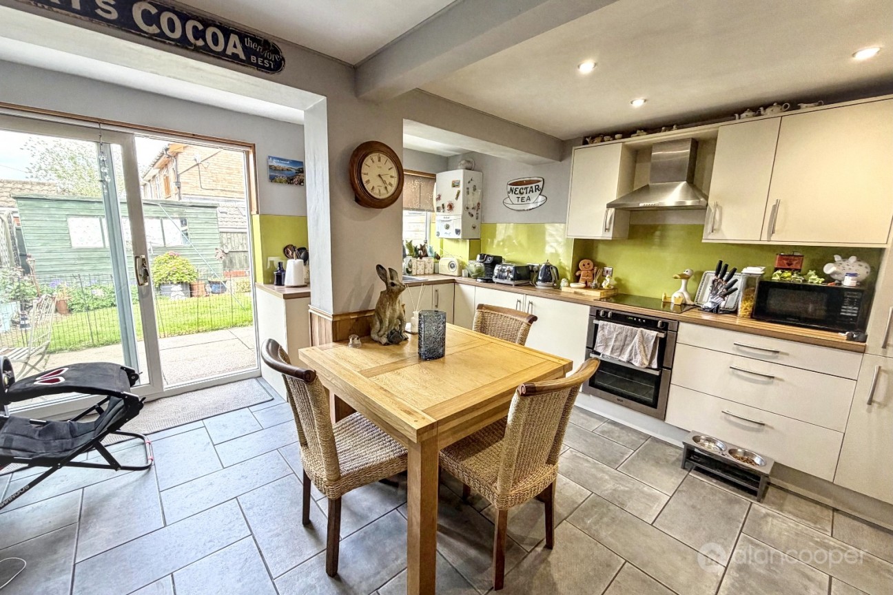 Lingwood Drive, Stockingford, Nuneaton, CV10 7DR