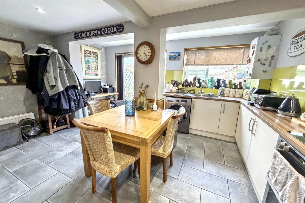 Lingwood Drive, Stockingford, Nuneaton, CV10 7DR