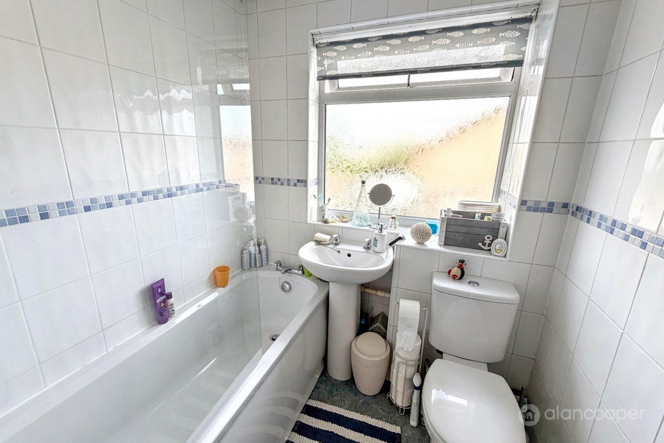 Lingwood Drive, Stockingford, Nuneaton, CV10 7DR