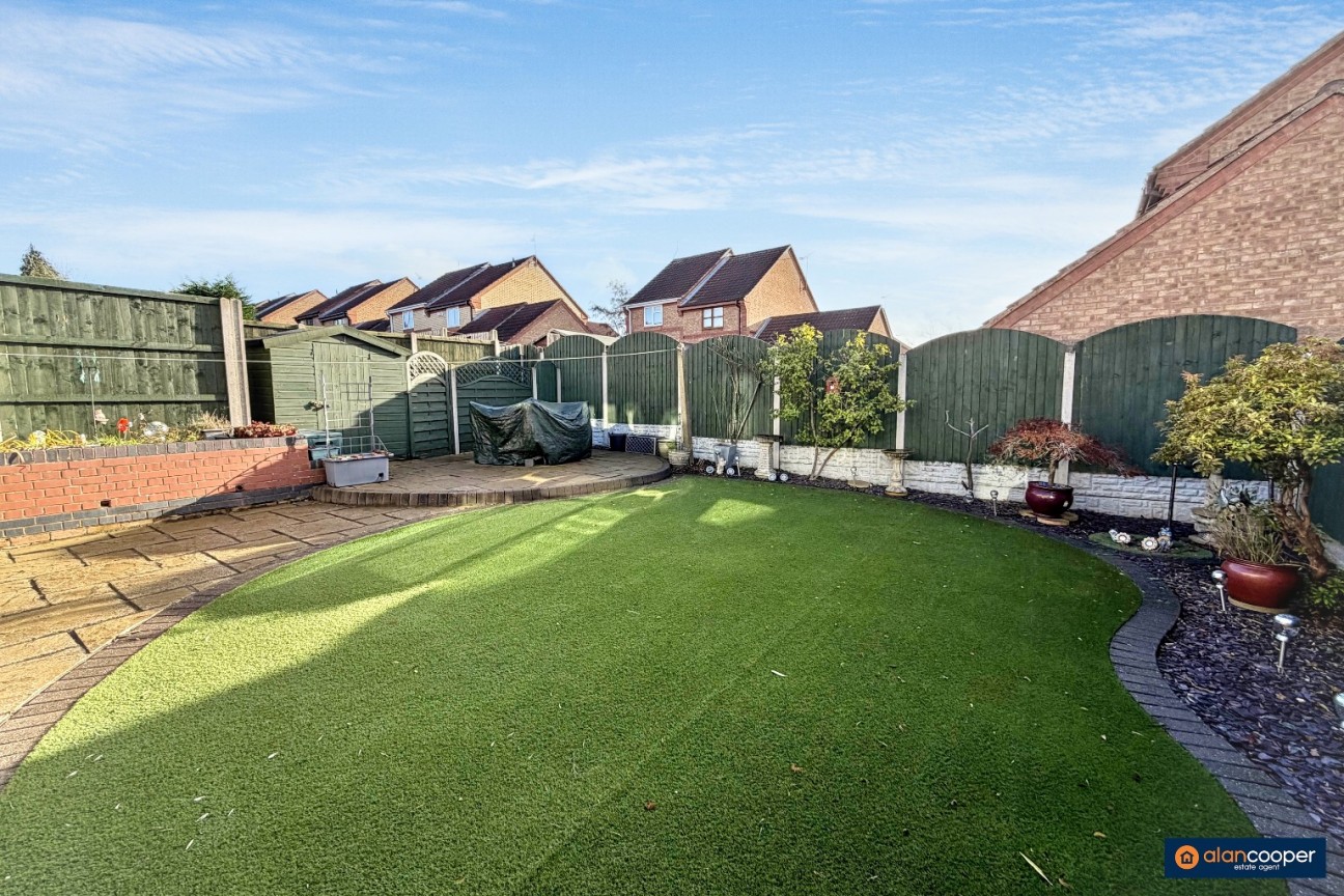 Abbotsford Road, Attleborough, Nuneaton, CV11 4RG