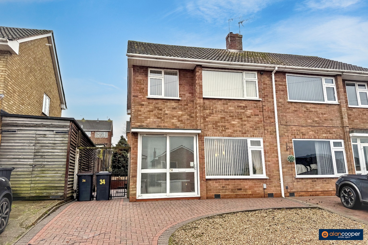 Mendip Drive, Church Farm, Nuneaton, CV10 8PT