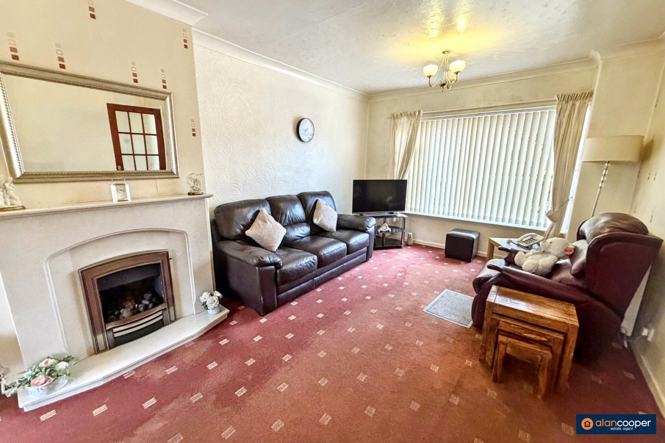 Mendip Drive, Church Farm, Nuneaton, CV10 8PT