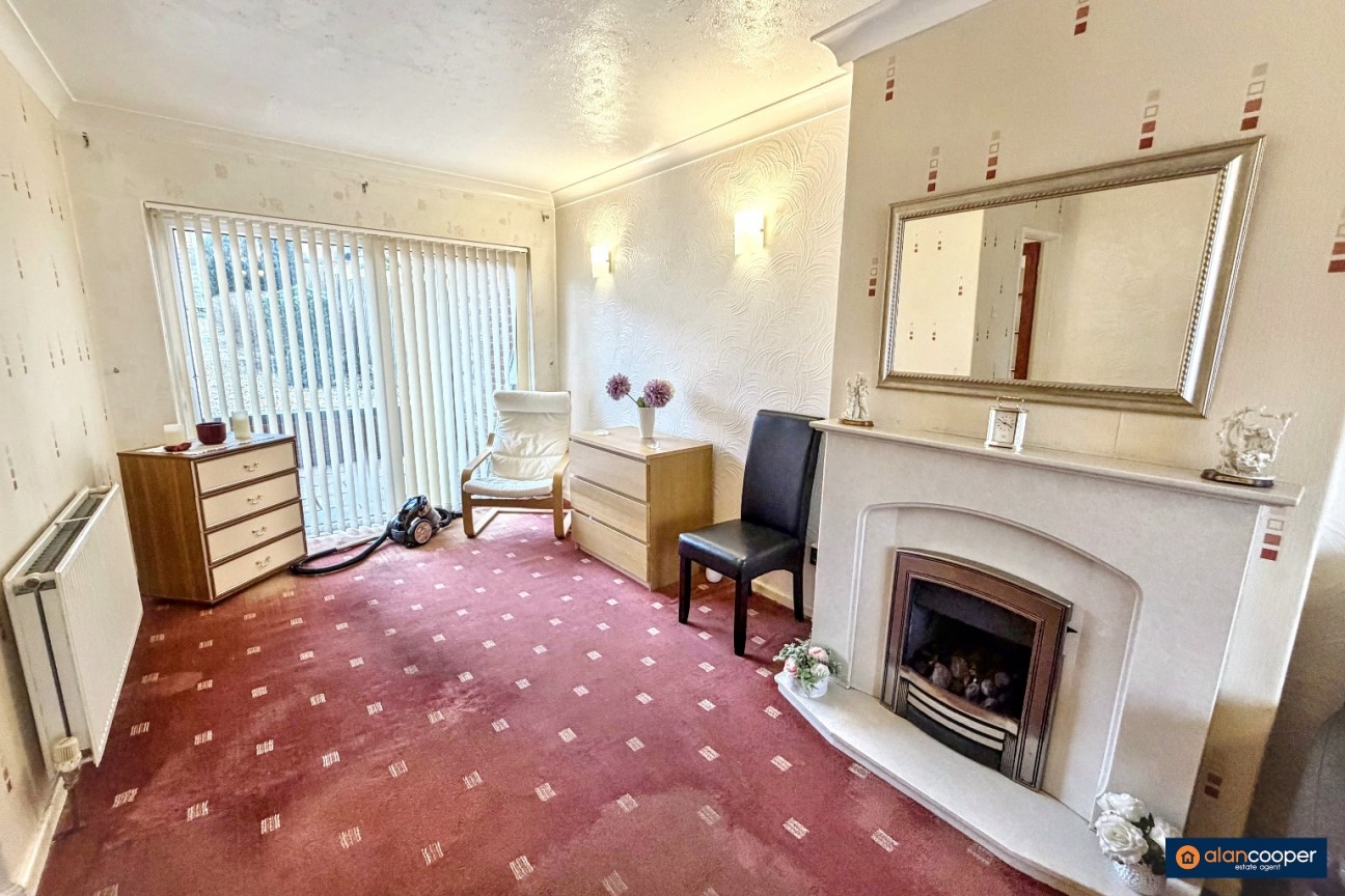 Mendip Drive, Church Farm, Nuneaton, CV10 8PT