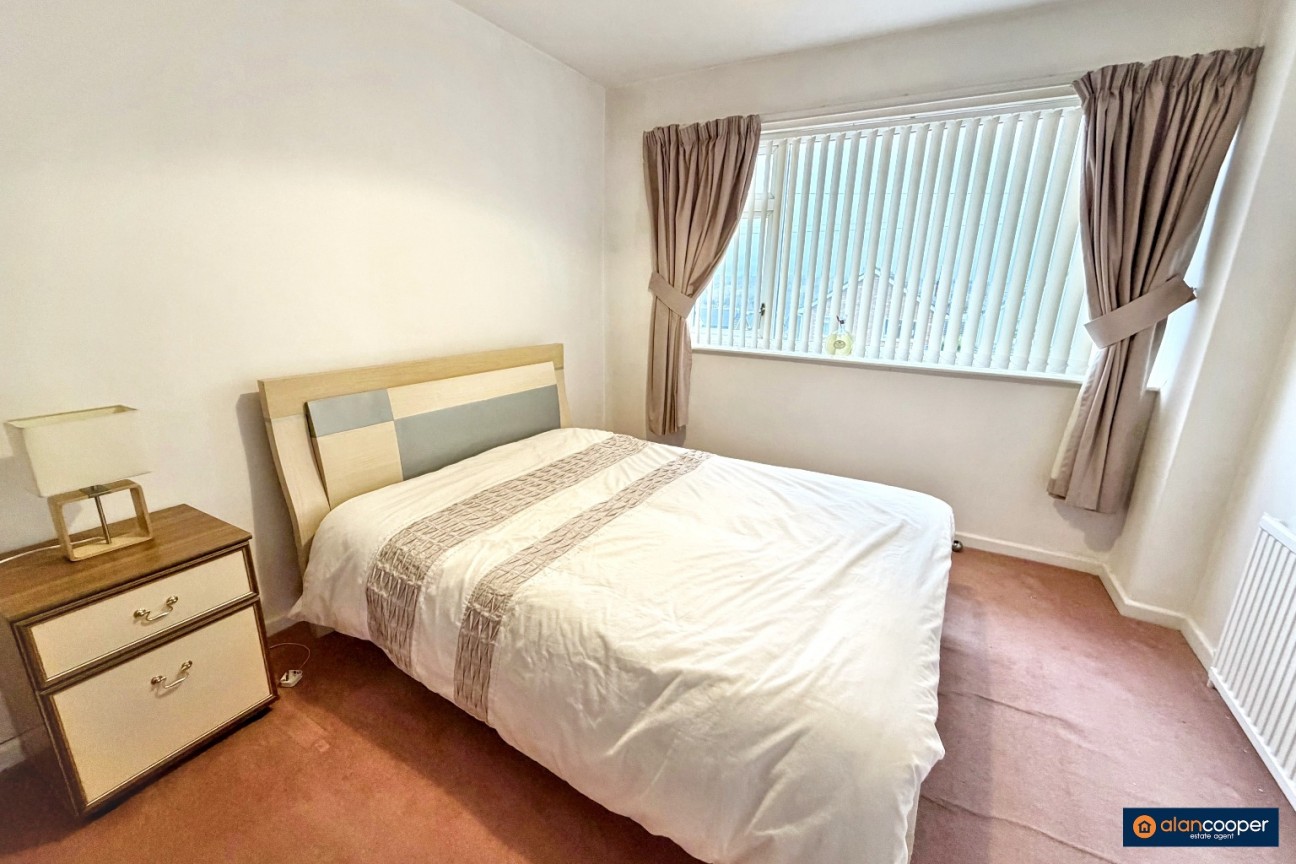 Mendip Drive, Church Farm, Nuneaton, CV10 8PT