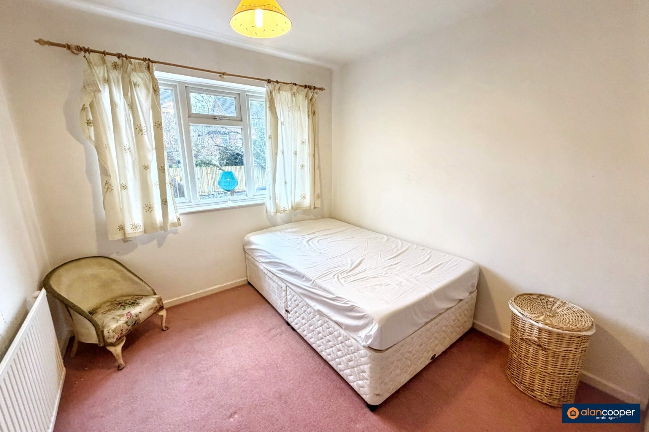 Mendip Drive, Church Farm, Nuneaton, CV10 8PT