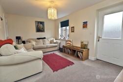 Russett Avenue, Manor Fields, Nuneaton, CV11 6YW