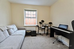 Russett Avenue, Manor Fields, Nuneaton, CV11 6YW