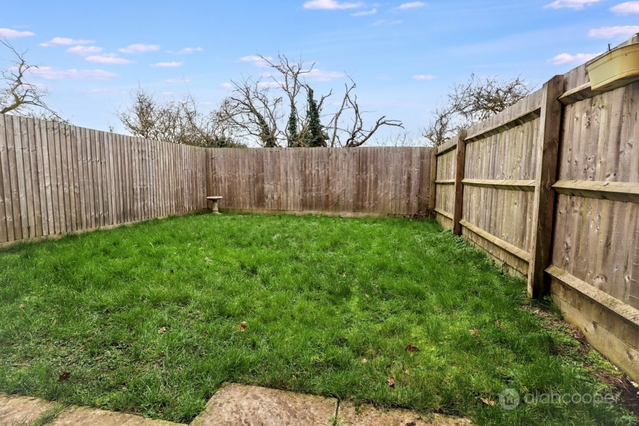 Russett Avenue, Manor Fields, Nuneaton, CV11 6YW