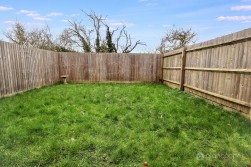 Russett Avenue, Manor Fields, Nuneaton, CV11 6YW