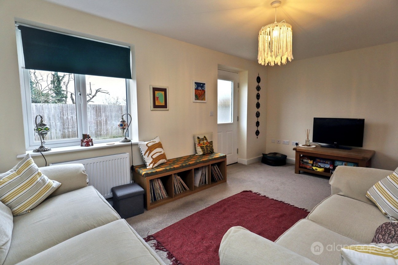 Russett Avenue, Manor Fields, Nuneaton, CV11 6YW