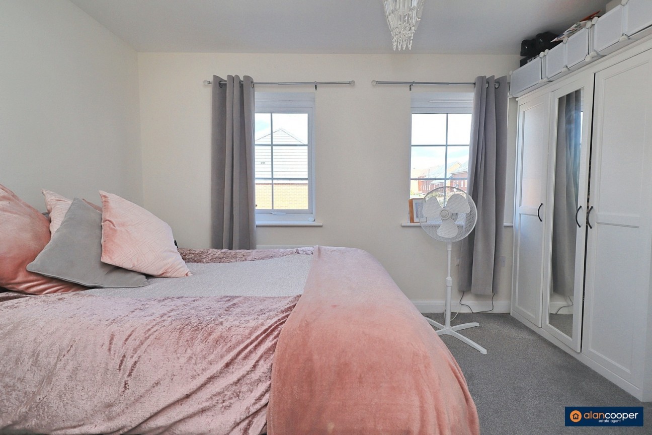 Hawker Gardens, Nuneaton, Warwickshire, CV10 9GL