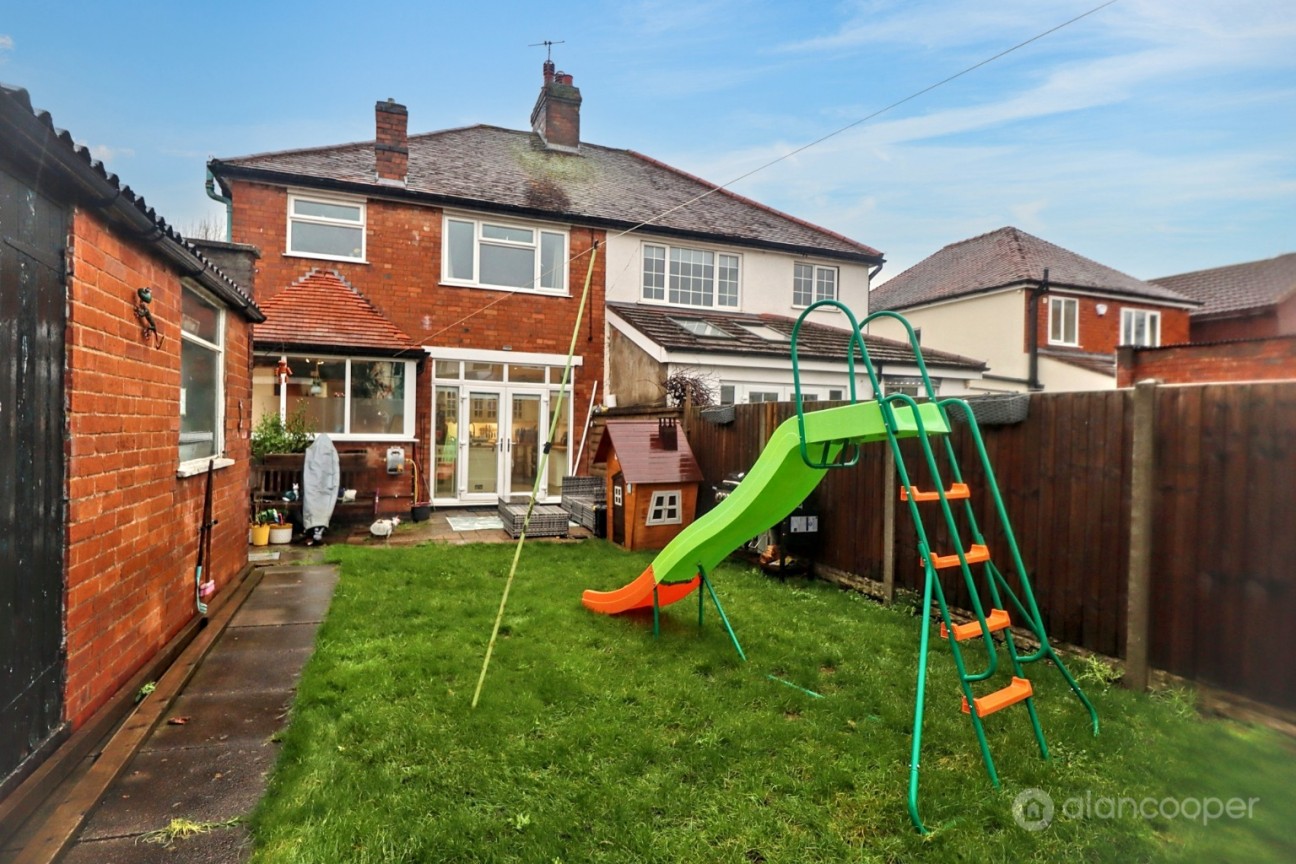 Shanklin Drive, Weddington, Nuneaton, CV10 0BA