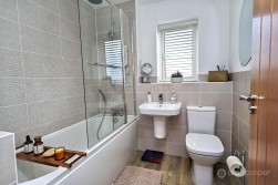 Burton Close, Higham-on-the-hill, Nuneaton, CV13 6FL