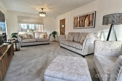 Burton Close, Higham-on-the-hill, Nuneaton, CV13 6FL