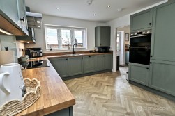 Burton Close, Higham-on-the-hill, Nuneaton, CV13 6FL