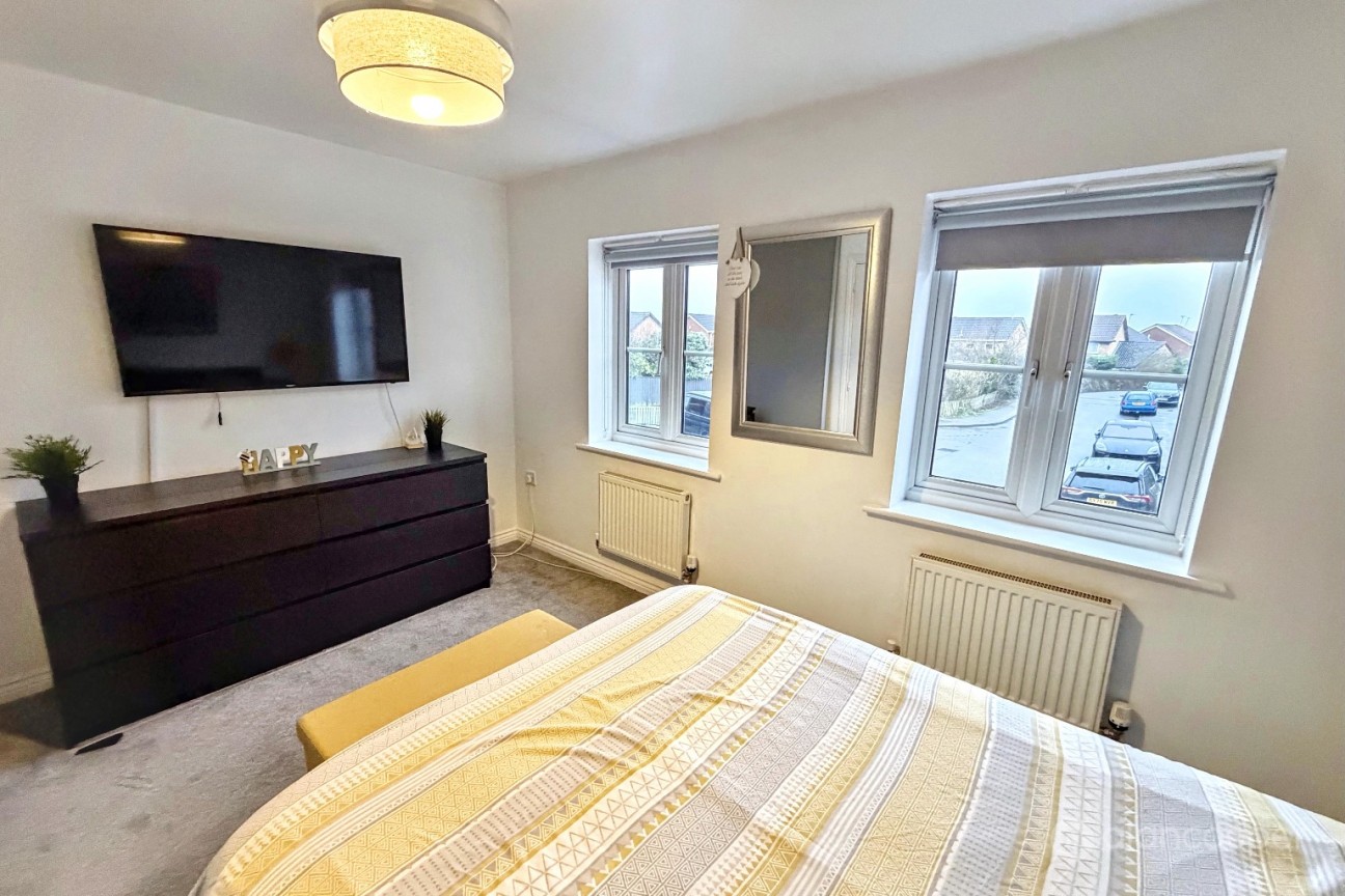 Portreath Drive, Horeston Grange, Nuneaton, CV11 6GH