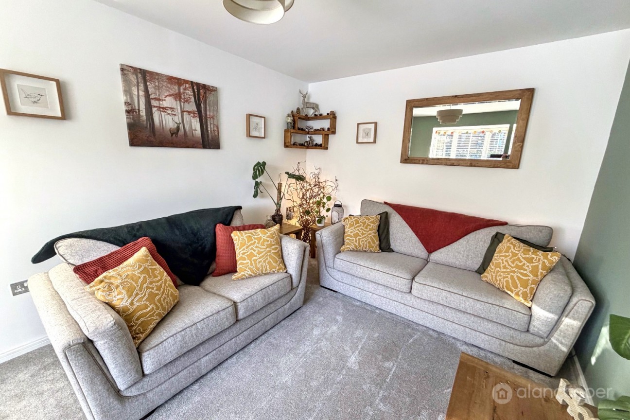 Miners Croft, Eaton Fields, Ansley, Nuneaton, CV10 9TN