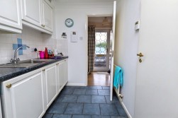 Gloucester Close, St Nicolas Park, Nuneaton, CV11 6FU