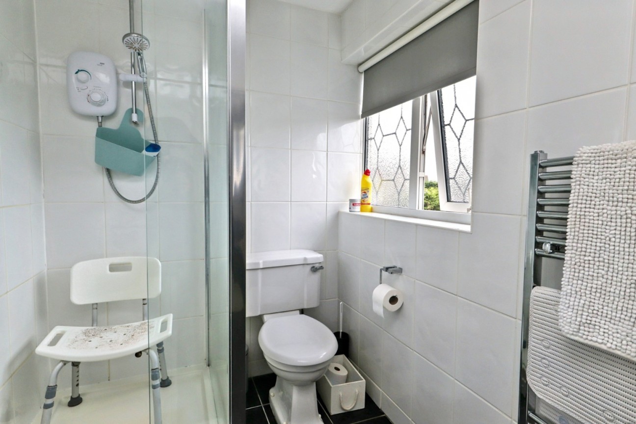 Gloucester Close, St Nicolas Park, Nuneaton, CV11 6FU