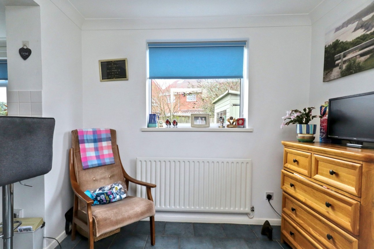 Gloucester Close, St Nicolas Park, Nuneaton, CV11 6FU