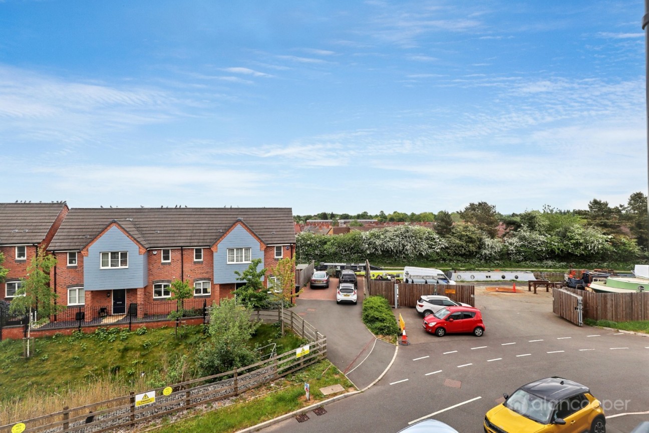 The Waterway, Nuneaton, CV10 7FA