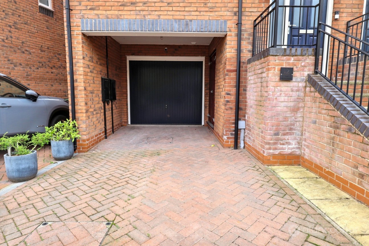 The Waterway, Nuneaton, CV10 7FA