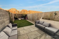 Caesar Drive, Eaton Place, Nuneaton, CV11 6ZD