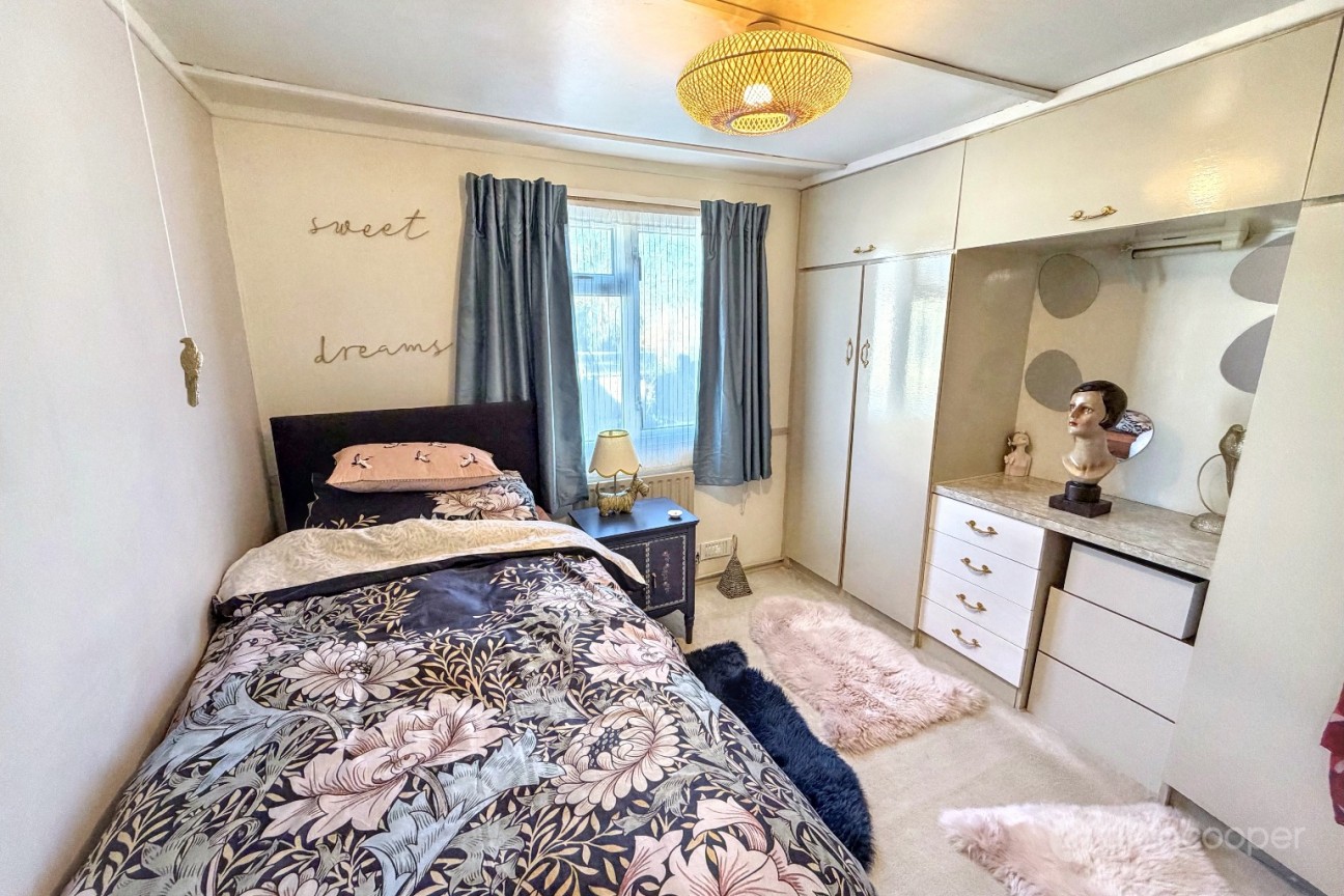 Mill Farm Park, Bulkington, CV12 9SE