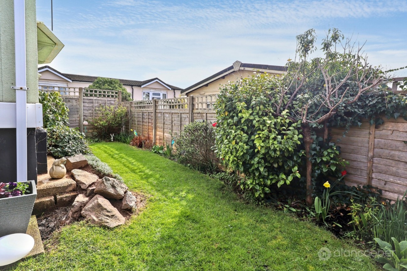 Mill Farm Park, Bulkington, CV12 9SE