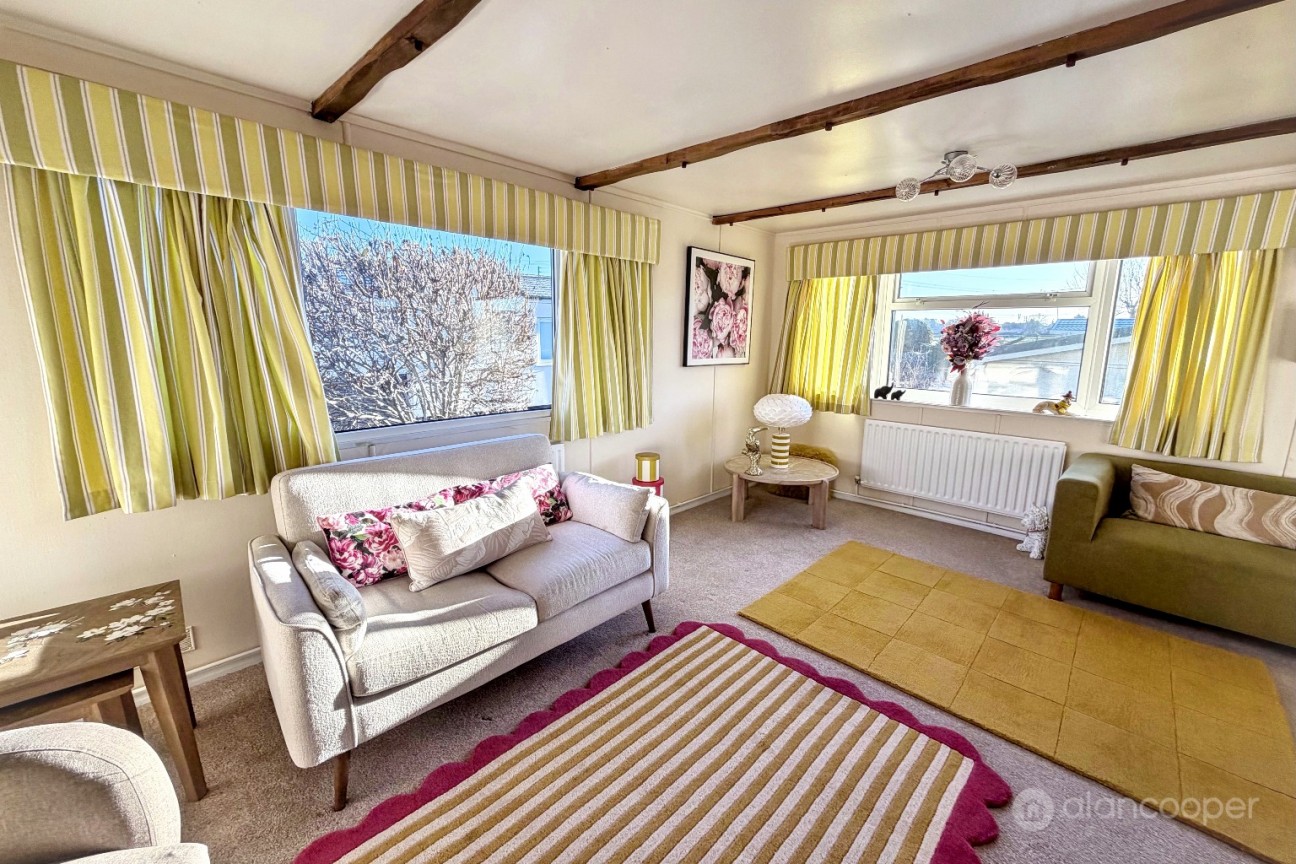 Mill Farm Park, Bulkington, CV12 9SE