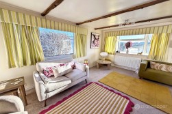 Mill Farm Park, Bulkington, CV12 9SE