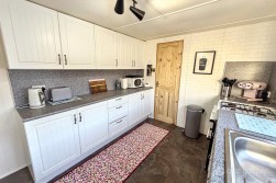 Mill Farm Park, Bulkington, CV12 9SE