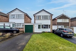 Hampton Avenue, Stockingford, Nuneaton, CV10 9JW