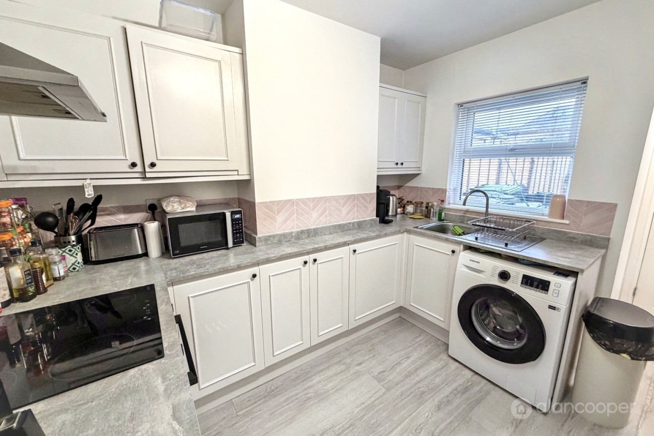 Bentley Road, Nuneaton, CV11 5LR