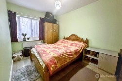 Central Avenue, Abbey Green, Nuneaton, CV11 5BD