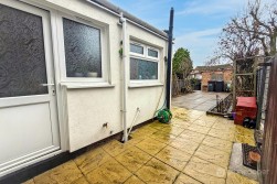 Central Avenue, Abbey Green, Nuneaton, CV11 5BD