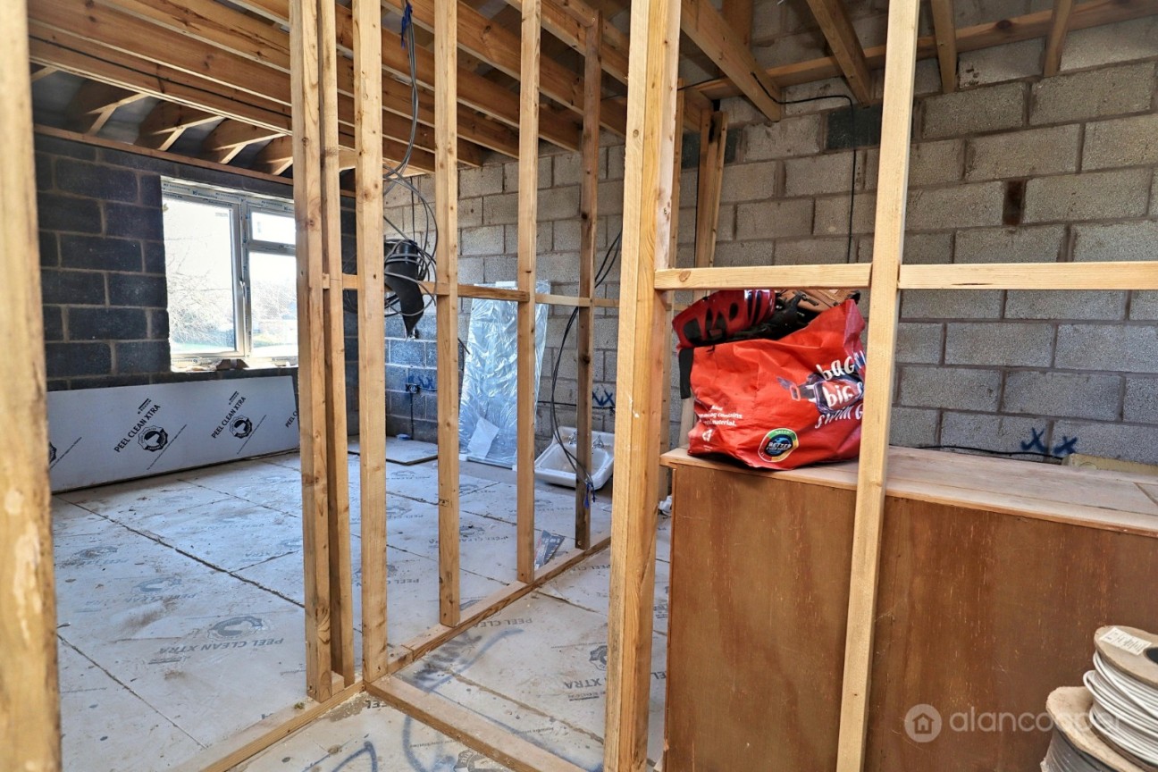 Thirlmere Avenue, St Nicolas Park, Nuneaton, CV11 6HU