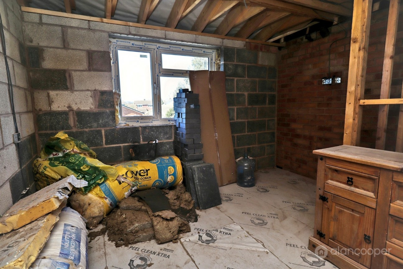 Thirlmere Avenue, St Nicolas Park, Nuneaton, CV11 6HU