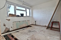 Thirlmere Avenue, St Nicolas Park, Nuneaton, CV11 6HU