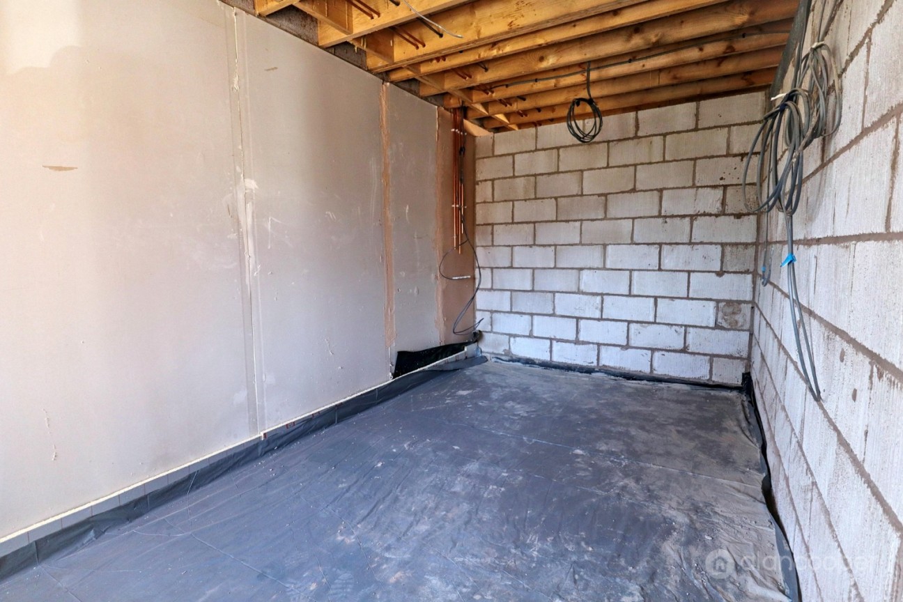 Thirlmere Avenue, St Nicolas Park, Nuneaton, CV11 6HU