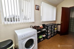 Castle Road, Weddington, Nuneaton, CV10 0EW