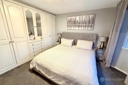 Marsdale Drive, Manor Park, Nuneaton, CV10 7RU