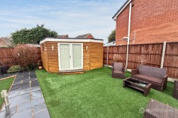 Marsdale Drive, Manor Park, Nuneaton, CV10 7RU