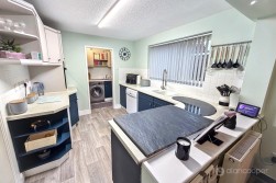 Marsdale Drive, Manor Park, Nuneaton, CV10 7RU