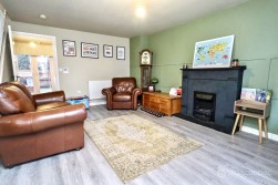 Canalside, Hawkesbury Village, Coventry, CV6 6RB